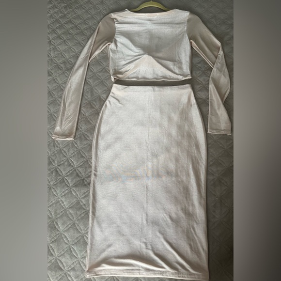 Misguided 2 Piece Outfits Set Long Sleeve Crop Top Midi Skirt Sz 4 Color Beige - Picture 6 of 10